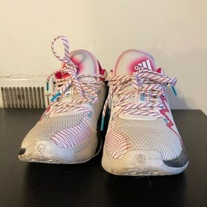 SPIDER GWEN Adidas D.O.N Issue #2